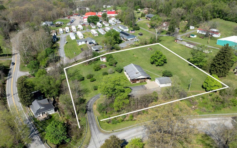 1000 Morningside Drive, Morgantown, West Virginia 26508, 5 Bedrooms Bedrooms, 6 Rooms Rooms,2 BathroomsBathrooms,Single Family Detached,For Sale,Morningside,10164424