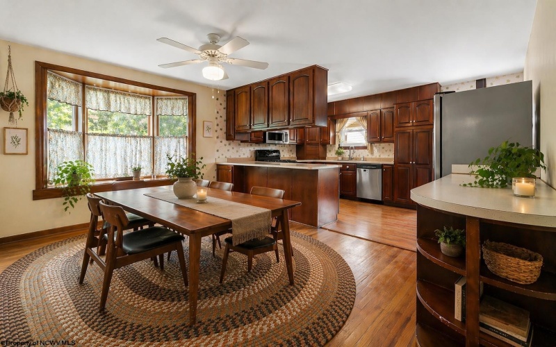 1000 Morningside Drive, Morgantown, West Virginia 26508, 5 Bedrooms Bedrooms, 6 Rooms Rooms,2 BathroomsBathrooms,Single Family Detached,For Sale,Morningside,10164424