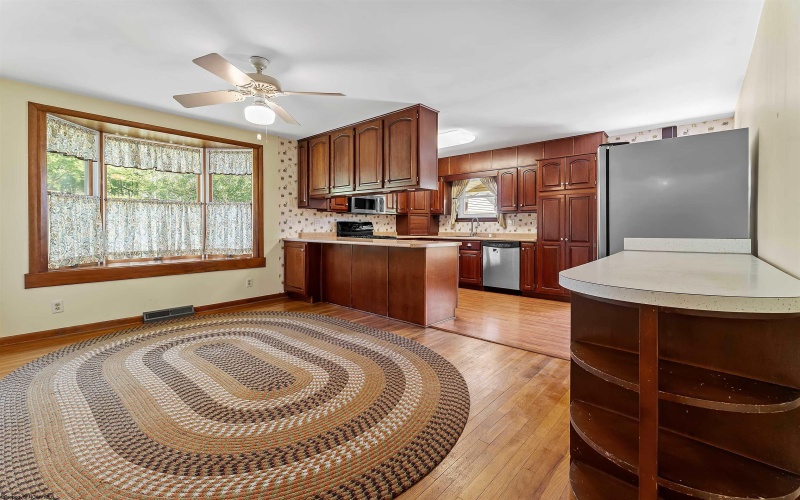 1000 Morningside Drive, Morgantown, West Virginia 26508, 5 Bedrooms Bedrooms, 6 Rooms Rooms,2 BathroomsBathrooms,Single Family Detached,For Sale,Morningside,10164424