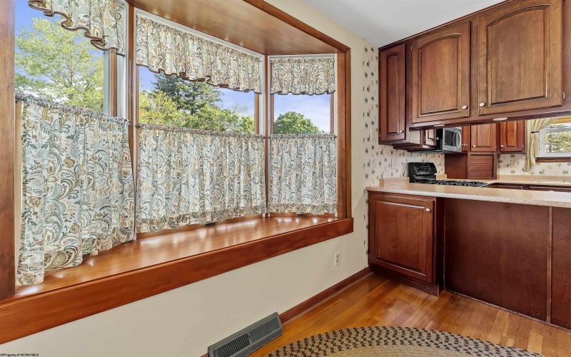 1000 Morningside Drive, Morgantown, West Virginia 26508, 5 Bedrooms Bedrooms, 6 Rooms Rooms,2 BathroomsBathrooms,Single Family Detached,For Sale,Morningside,10164424