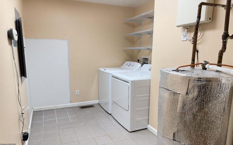 1205 Main Street, Clarksburg, West Virginia 26301, 3 Bedrooms Bedrooms, 6 Rooms Rooms,2 BathroomsBathrooms,Single Family Detached,For Sale,Main,10164423