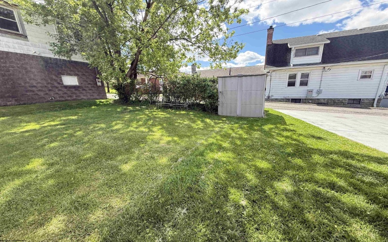 1205 Main Street, Clarksburg, West Virginia 26301, 3 Bedrooms Bedrooms, 6 Rooms Rooms,2 BathroomsBathrooms,Single Family Detached,For Sale,Main,10164423