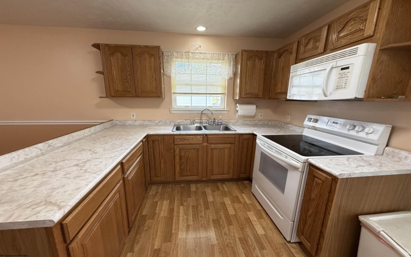 1205 Main Street, Clarksburg, West Virginia 26301, 3 Bedrooms Bedrooms, 6 Rooms Rooms,2 BathroomsBathrooms,Single Family Detached,For Sale,Main,10164423