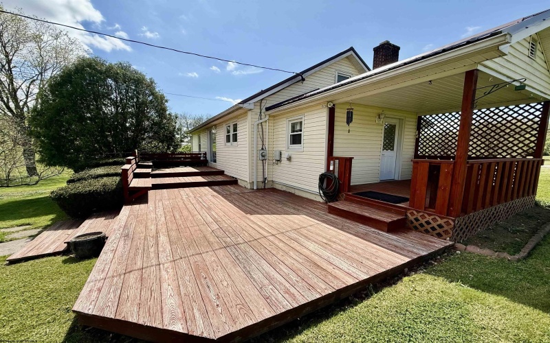 1557 Mansfield Drive, Philippi, West Virginia 26416, 3 Bedrooms Bedrooms, 8 Rooms Rooms,1 BathroomBathrooms,Single Family Detached,For Sale,Mansfield,10164420