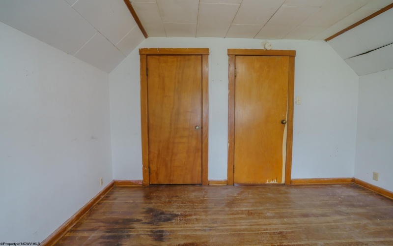 1058 Indiana Avenue, Fairmont, West Virginia 26554, 3 Bedrooms Bedrooms, 6 Rooms Rooms,1 BathroomBathrooms,Single Family Detached,For Sale,Indiana,10164412