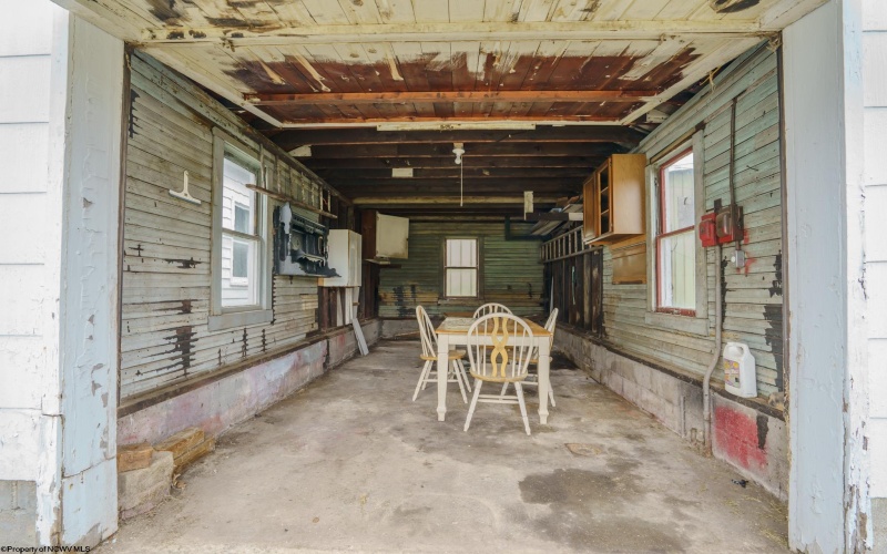 1058 Indiana Avenue, Fairmont, West Virginia 26554, 3 Bedrooms Bedrooms, 6 Rooms Rooms,1 BathroomBathrooms,Single Family Detached,For Sale,Indiana,10164412