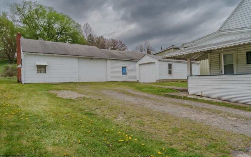 1058 Indiana Avenue, Fairmont, West Virginia 26554, 3 Bedrooms Bedrooms, 6 Rooms Rooms,1 BathroomBathrooms,Single Family Detached,For Sale,Indiana,10164412