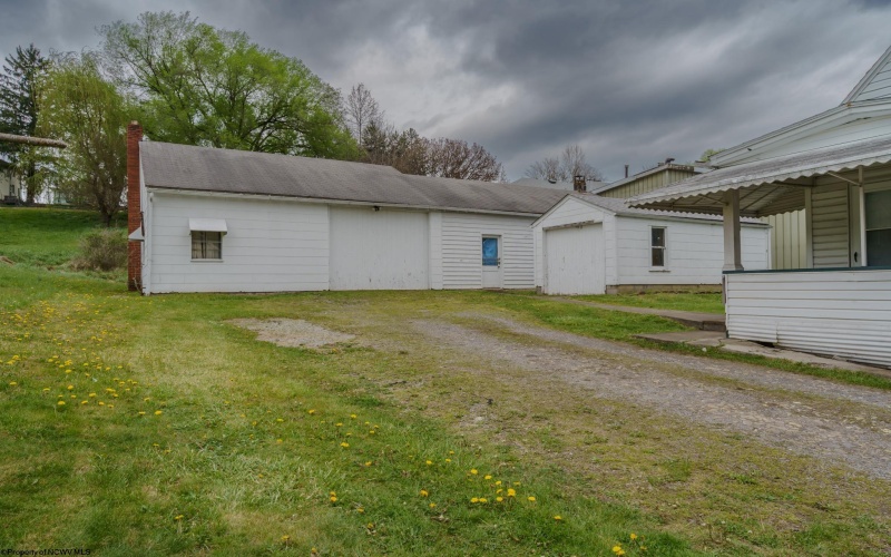 1058 Indiana Avenue, Fairmont, West Virginia 26554, 3 Bedrooms Bedrooms, 6 Rooms Rooms,1 BathroomBathrooms,Single Family Detached,For Sale,Indiana,10164412