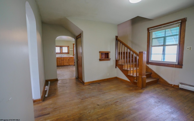 1058 Indiana Avenue, Fairmont, West Virginia 26554, 3 Bedrooms Bedrooms, 6 Rooms Rooms,1 BathroomBathrooms,Single Family Detached,For Sale,Indiana,10164412