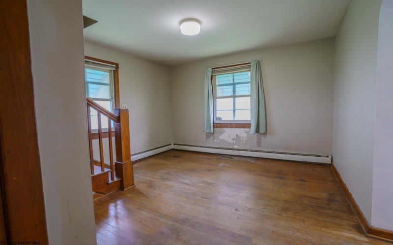 1058 Indiana Avenue, Fairmont, West Virginia 26554, 3 Bedrooms Bedrooms, 6 Rooms Rooms,1 BathroomBathrooms,Single Family Detached,For Sale,Indiana,10164412