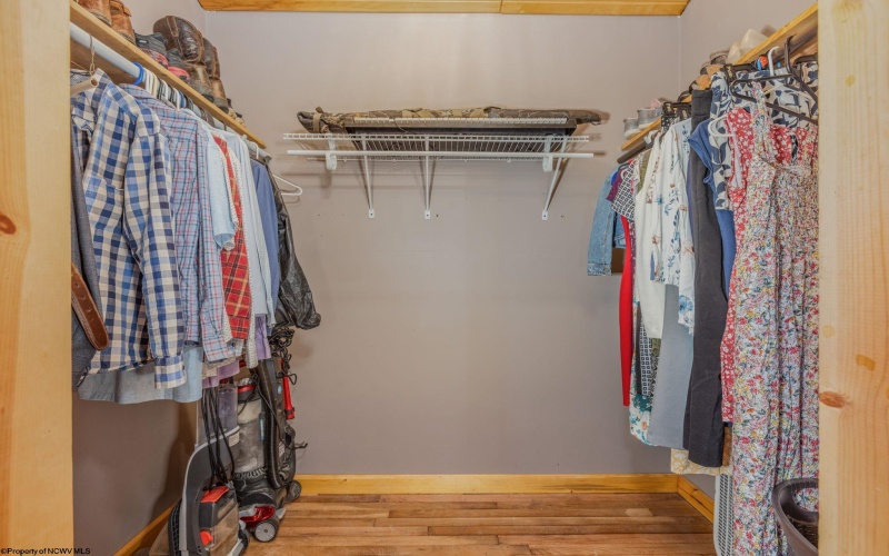 122 Center Street, Kingwood, West Virginia 26537, 3 Bedrooms Bedrooms, 8 Rooms Rooms,3 BathroomsBathrooms,Single Family Detached,For Sale,Center,10164415