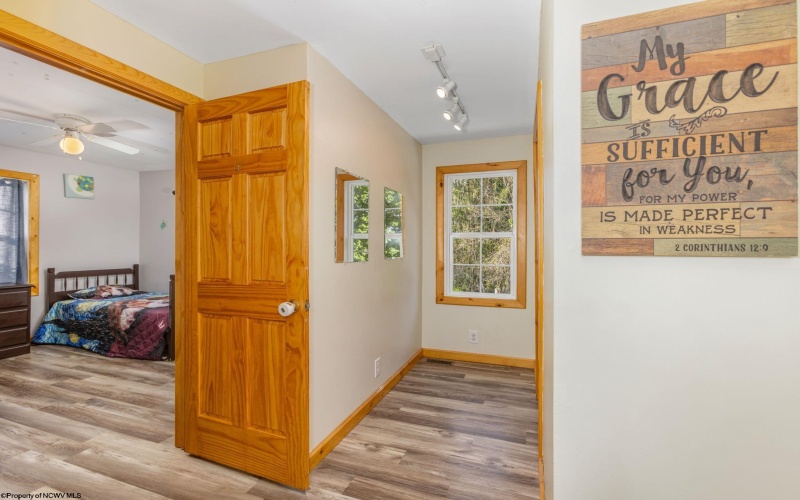 122 Center Street, Kingwood, West Virginia 26537, 3 Bedrooms Bedrooms, 8 Rooms Rooms,3 BathroomsBathrooms,Single Family Detached,For Sale,Center,10164415