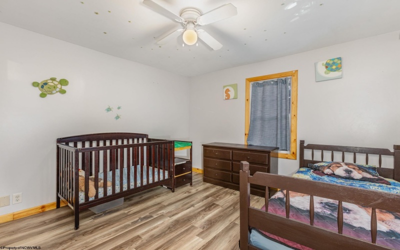 122 Center Street, Kingwood, West Virginia 26537, 3 Bedrooms Bedrooms, 8 Rooms Rooms,3 BathroomsBathrooms,Single Family Detached,For Sale,Center,10164415