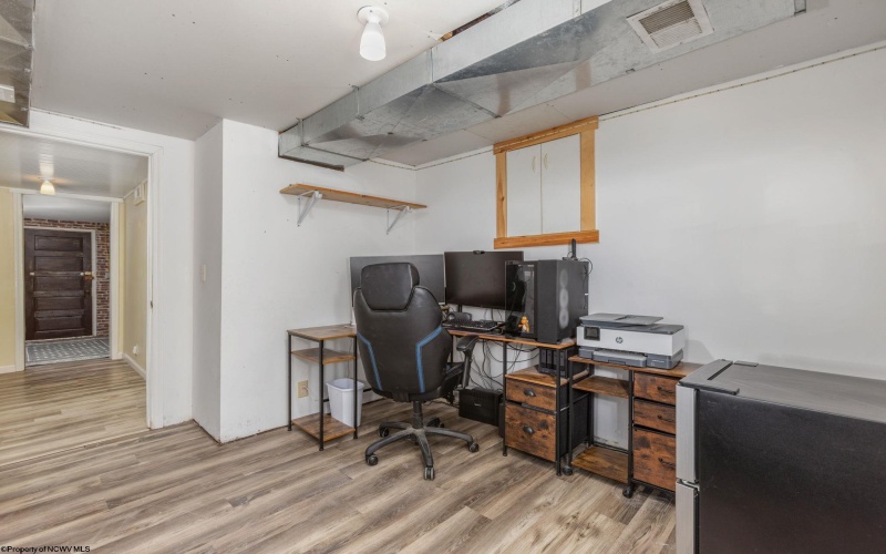 122 Center Street, Kingwood, West Virginia 26537, 3 Bedrooms Bedrooms, 8 Rooms Rooms,3 BathroomsBathrooms,Single Family Detached,For Sale,Center,10164415