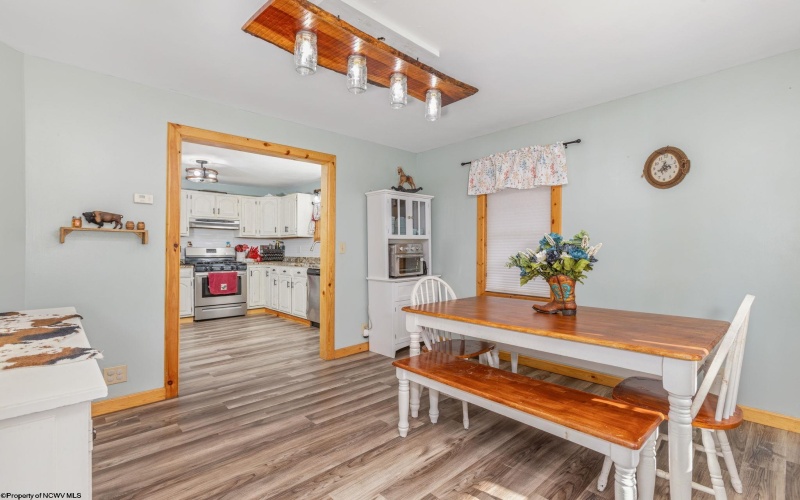 122 Center Street, Kingwood, West Virginia 26537, 3 Bedrooms Bedrooms, 8 Rooms Rooms,3 BathroomsBathrooms,Single Family Detached,For Sale,Center,10164415