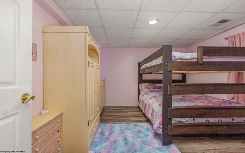 122 Center Street, Kingwood, West Virginia 26537, 3 Bedrooms Bedrooms, 8 Rooms Rooms,3 BathroomsBathrooms,Single Family Detached,For Sale,Center,10164415