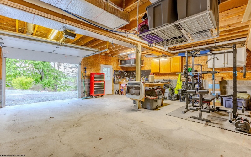 122 Center Street, Kingwood, West Virginia 26537, 3 Bedrooms Bedrooms, 8 Rooms Rooms,3 BathroomsBathrooms,Single Family Detached,For Sale,Center,10164415