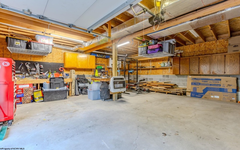 122 Center Street, Kingwood, West Virginia 26537, 3 Bedrooms Bedrooms, 8 Rooms Rooms,3 BathroomsBathrooms,Single Family Detached,For Sale,Center,10164415