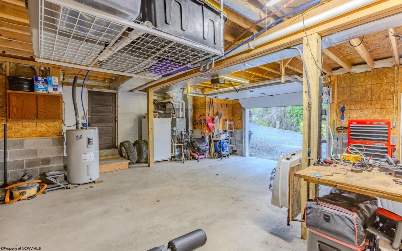 122 Center Street, Kingwood, West Virginia 26537, 3 Bedrooms Bedrooms, 8 Rooms Rooms,3 BathroomsBathrooms,Single Family Detached,For Sale,Center,10164415