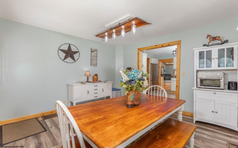 122 Center Street, Kingwood, West Virginia 26537, 3 Bedrooms Bedrooms, 8 Rooms Rooms,3 BathroomsBathrooms,Single Family Detached,For Sale,Center,10164415