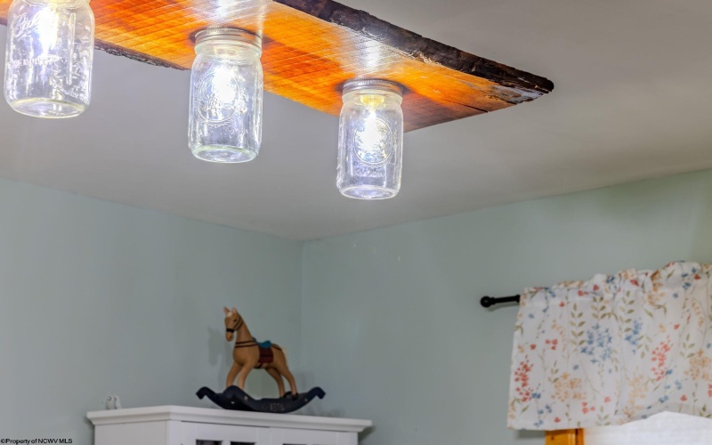 122 Center Street, Kingwood, West Virginia 26537, 3 Bedrooms Bedrooms, 8 Rooms Rooms,3 BathroomsBathrooms,Single Family Detached,For Sale,Center,10164415