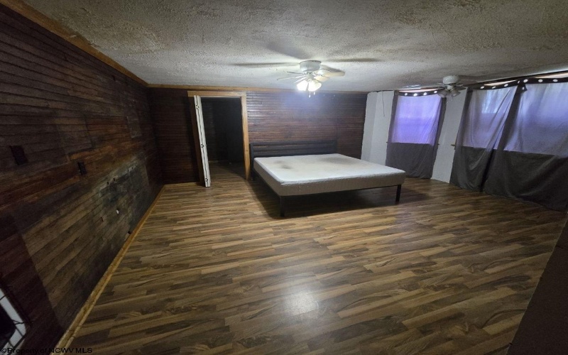 602 Temple Street, Hinton, West Virginia 25951, 4 Bedrooms Bedrooms, 10 Rooms Rooms,2 BathroomsBathrooms,Single Family Detached,For Sale,Temple,10164416