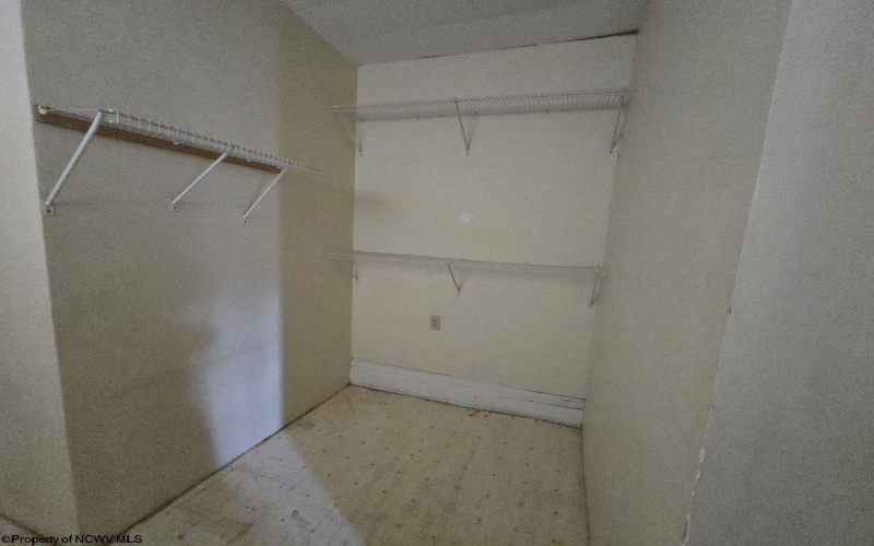 602 Temple Street, Hinton, West Virginia 25951, 4 Bedrooms Bedrooms, 10 Rooms Rooms,2 BathroomsBathrooms,Single Family Detached,For Sale,Temple,10164416