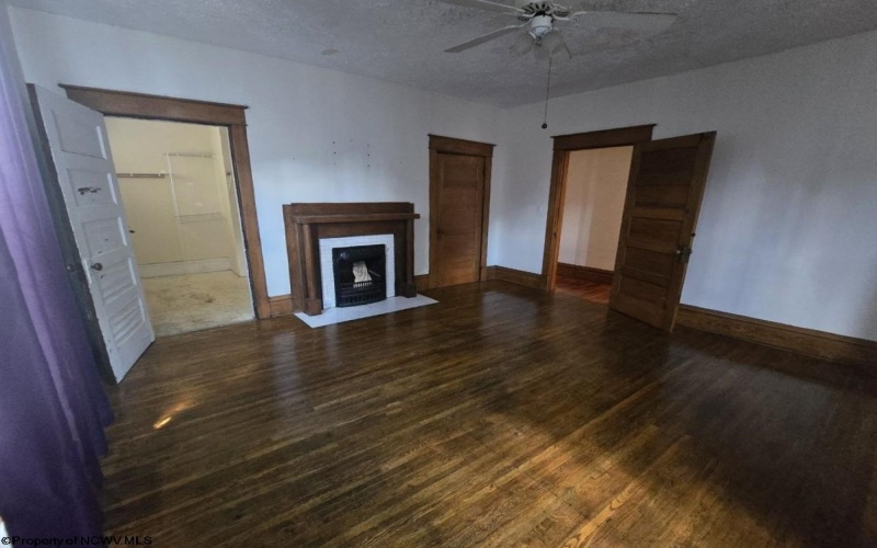 602 Temple Street, Hinton, West Virginia 25951, 4 Bedrooms Bedrooms, 10 Rooms Rooms,2 BathroomsBathrooms,Single Family Detached,For Sale,Temple,10164416