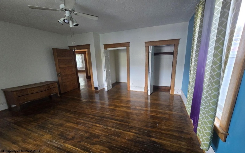 602 Temple Street, Hinton, West Virginia 25951, 4 Bedrooms Bedrooms, 10 Rooms Rooms,2 BathroomsBathrooms,Single Family Detached,For Sale,Temple,10164416