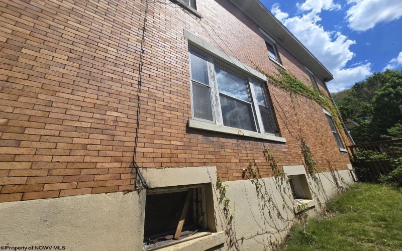 602 Temple Street, Hinton, West Virginia 25951, 4 Bedrooms Bedrooms, 10 Rooms Rooms,2 BathroomsBathrooms,Single Family Detached,For Sale,Temple,10164416