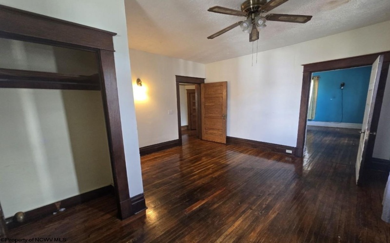 602 Temple Street, Hinton, West Virginia 25951, 4 Bedrooms Bedrooms, 10 Rooms Rooms,2 BathroomsBathrooms,Single Family Detached,For Sale,Temple,10164416