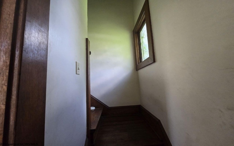 602 Temple Street, Hinton, West Virginia 25951, 4 Bedrooms Bedrooms, 10 Rooms Rooms,2 BathroomsBathrooms,Single Family Detached,For Sale,Temple,10164416