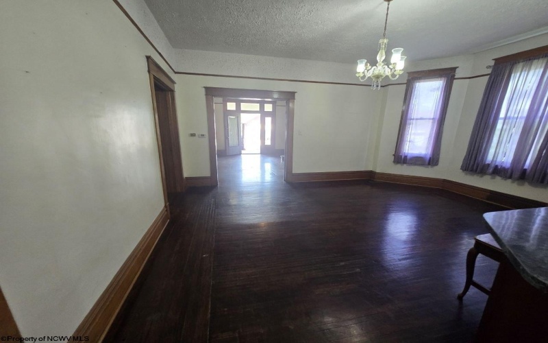 602 Temple Street, Hinton, West Virginia 25951, 4 Bedrooms Bedrooms, 10 Rooms Rooms,2 BathroomsBathrooms,Single Family Detached,For Sale,Temple,10164416