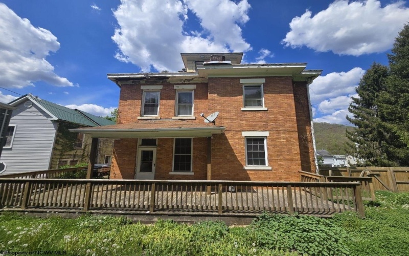 602 Temple Street, Hinton, West Virginia 25951, 4 Bedrooms Bedrooms, 10 Rooms Rooms,2 BathroomsBathrooms,Single Family Detached,For Sale,Temple,10164416