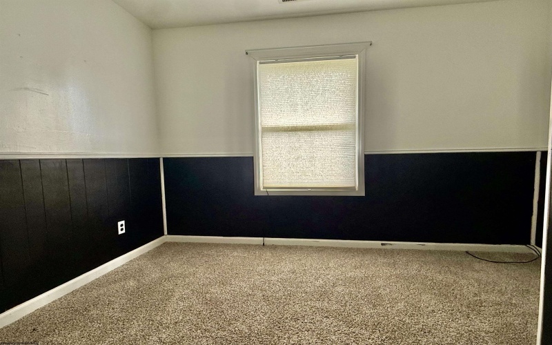 1255 Bellaire Street, Fairmont, West Virginia 26554, 3 Bedrooms Bedrooms, 5 Rooms Rooms,1 BathroomBathrooms,Single Family Detached,For Sale,Bellaire,10164454