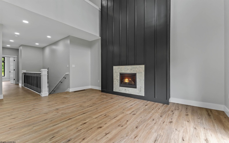 124 Tivoli Garden Drive, Morgantown, West Virginia 26508, 4 Bedrooms Bedrooms, 9 Rooms Rooms,4 BathroomsBathrooms,Single Family Attached,For Sale,Tivoli Garden,10164446