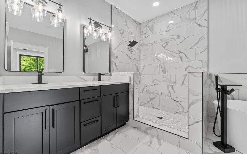 124 Tivoli Garden Drive, Morgantown, West Virginia 26508, 4 Bedrooms Bedrooms, 9 Rooms Rooms,4 BathroomsBathrooms,Single Family Attached,For Sale,Tivoli Garden,10164446