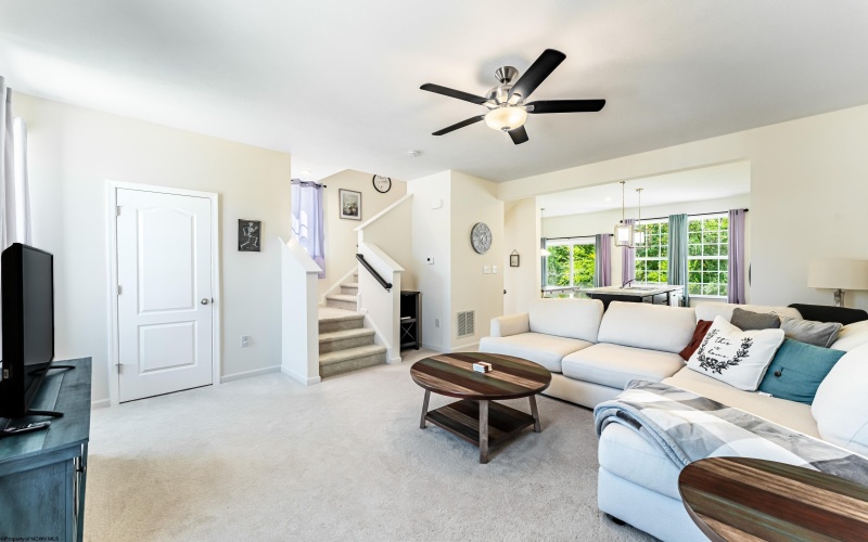 218 Queensbury Court, White Hall, West Virginia 26544, 3 Bedrooms Bedrooms, 6 Rooms Rooms,2 BathroomsBathrooms,Single Family Attached,For Sale,Queensbury,10164448