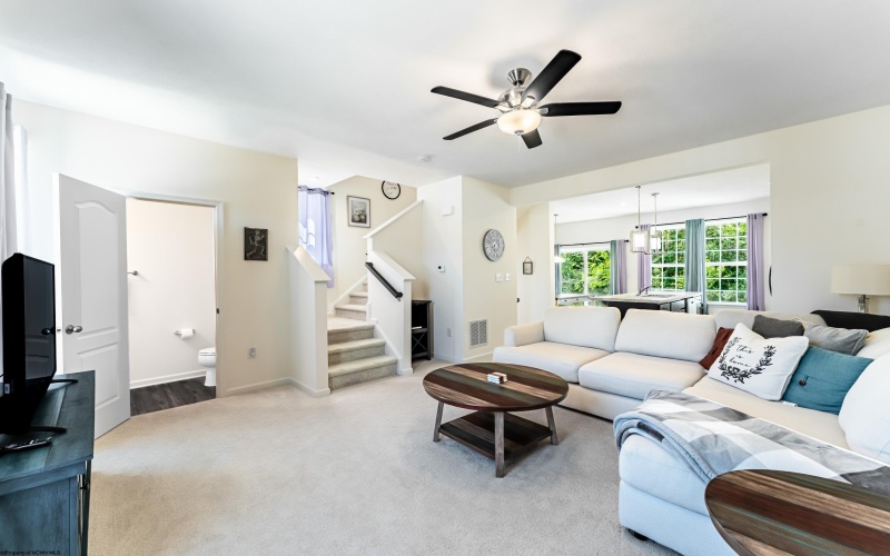 218 Queensbury Court, White Hall, West Virginia 26544, 3 Bedrooms Bedrooms, 6 Rooms Rooms,2 BathroomsBathrooms,Single Family Attached,For Sale,Queensbury,10164448