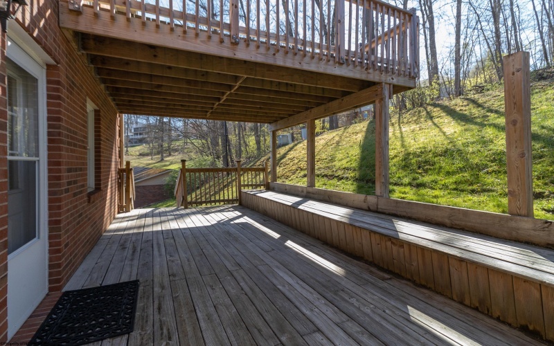 518 Shearwood Forest Drive, Bridgeport, West Virginia 26330, 2 Bedrooms Bedrooms, 4 Rooms Rooms,2 BathroomsBathrooms,Single Family Attached,For Sale,Shearwood Forest,10164451