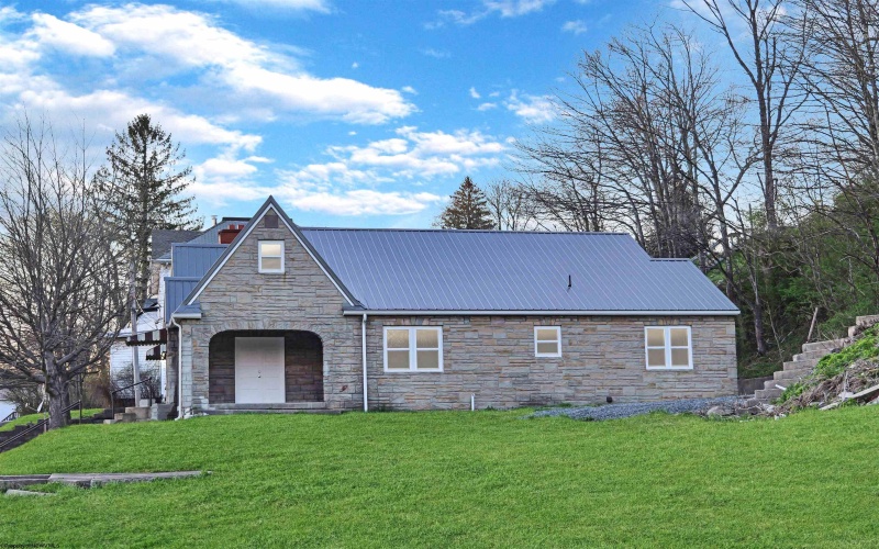 303 STATE Avenue, Terra Alta, West Virginia 26764, 2 Bedrooms Bedrooms, 5 Rooms Rooms,1 BathroomBathrooms,Single Family Detached,For Sale,STATE,10164453