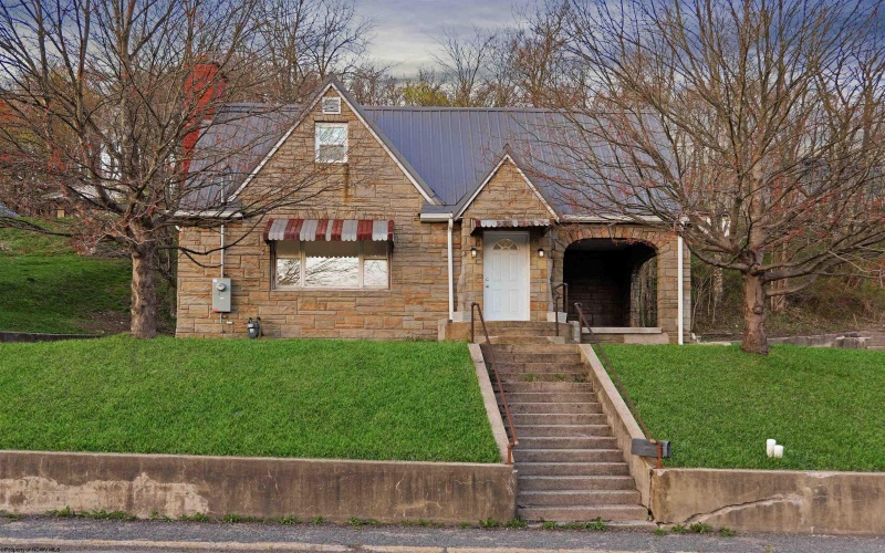 303 STATE Avenue, Terra Alta, West Virginia 26764, 2 Bedrooms Bedrooms, 5 Rooms Rooms,1 BathroomBathrooms,Single Family Detached,For Sale,STATE,10164453