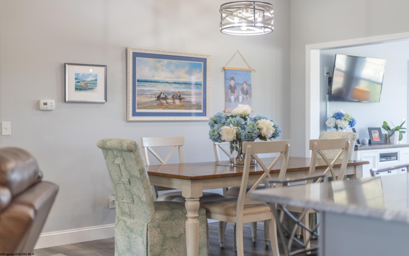 309 Sunbury Lane, Bridgeport, West Virginia 26330, 3 Bedrooms Bedrooms, 6 Rooms Rooms,2 BathroomsBathrooms,Single Family Detached,For Sale,Sunbury,10164449