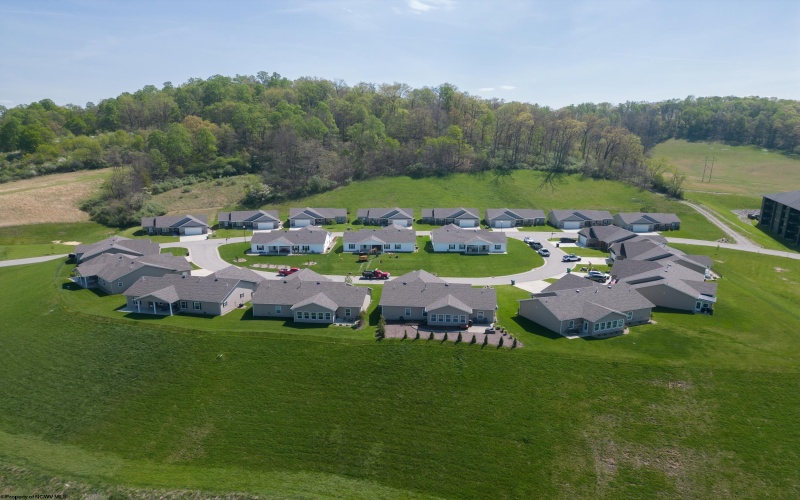 309 Sunbury Lane, Bridgeport, West Virginia 26330, 3 Bedrooms Bedrooms, 6 Rooms Rooms,2 BathroomsBathrooms,Single Family Detached,For Sale,Sunbury,10164449