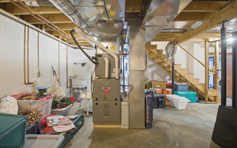 2376 Hastings Run Road, Mount Clare, West Virginia 26408, 4 Bedrooms Bedrooms, 9 Rooms Rooms,3 BathroomsBathrooms,Single Family Detached,For Sale,Hastings Run,10164436