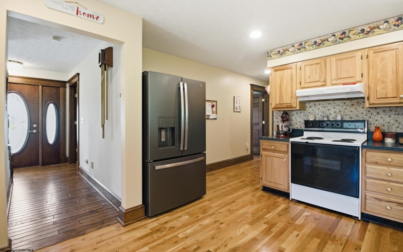 2376 Hastings Run Road, Mount Clare, West Virginia 26408, 4 Bedrooms Bedrooms, 9 Rooms Rooms,3 BathroomsBathrooms,Single Family Detached,For Sale,Hastings Run,10164436