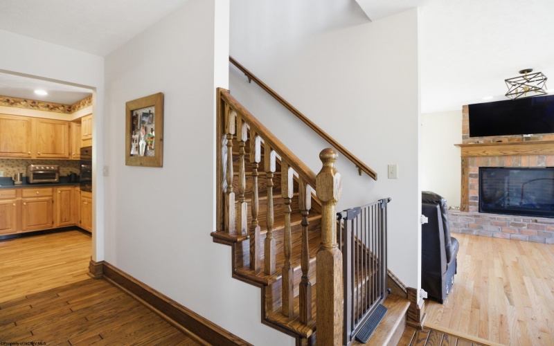 2376 Hastings Run Road, Mount Clare, West Virginia 26408, 4 Bedrooms Bedrooms, 9 Rooms Rooms,3 BathroomsBathrooms,Single Family Detached,For Sale,Hastings Run,10164436