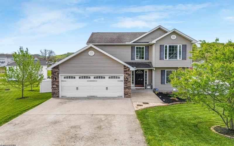 513 Birdie Court, Maidsville, West Virginia 26541, 4 Bedrooms Bedrooms, 8 Rooms Rooms,3 BathroomsBathrooms,Single Family Detached,For Sale,Birdie,10164447