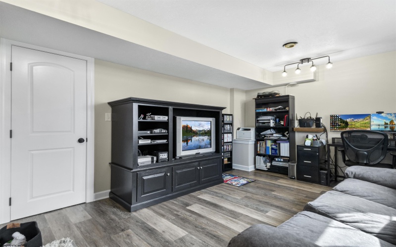 513 Birdie Court, Maidsville, West Virginia 26541, 4 Bedrooms Bedrooms, 8 Rooms Rooms,3 BathroomsBathrooms,Single Family Detached,For Sale,Birdie,10164447