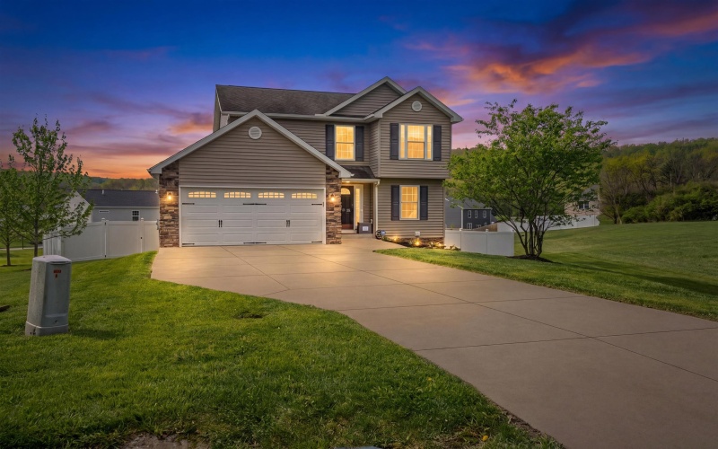 513 Birdie Court, Maidsville, West Virginia 26541, 4 Bedrooms Bedrooms, 8 Rooms Rooms,3 BathroomsBathrooms,Single Family Detached,For Sale,Birdie,10164447